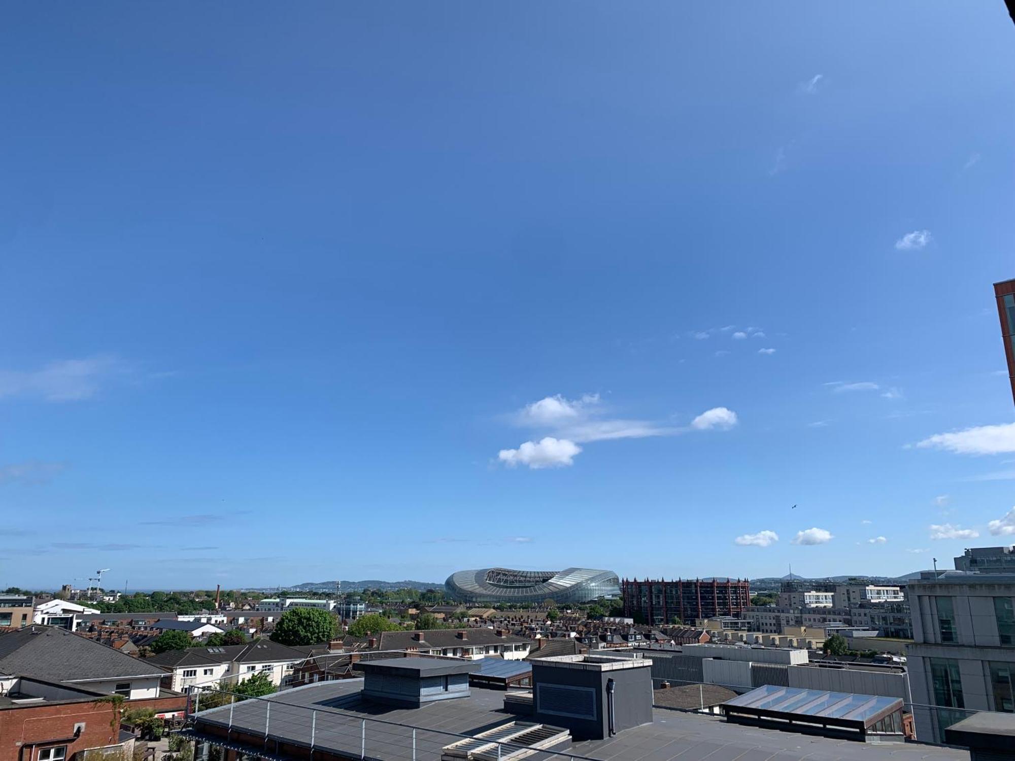 Grand Canal Dock Dublin Exterior foto